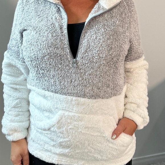 Fleece - Picture 2 of 2